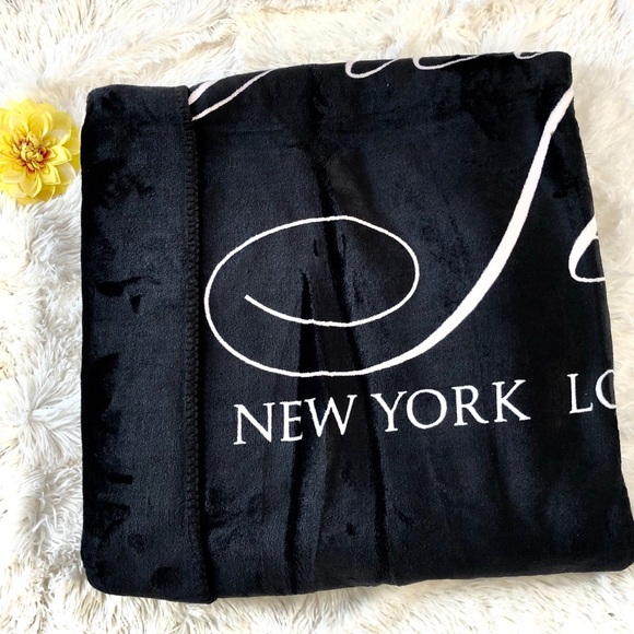 Victoria's Secret Bedding New With Tags Victorias Secret Sherpa